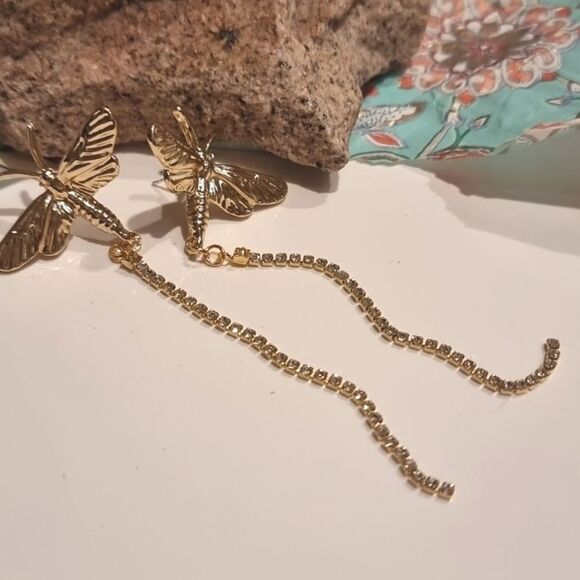 New ZARA Jeweled Dragonfly Dangle Earrings - Picture 6 of 11